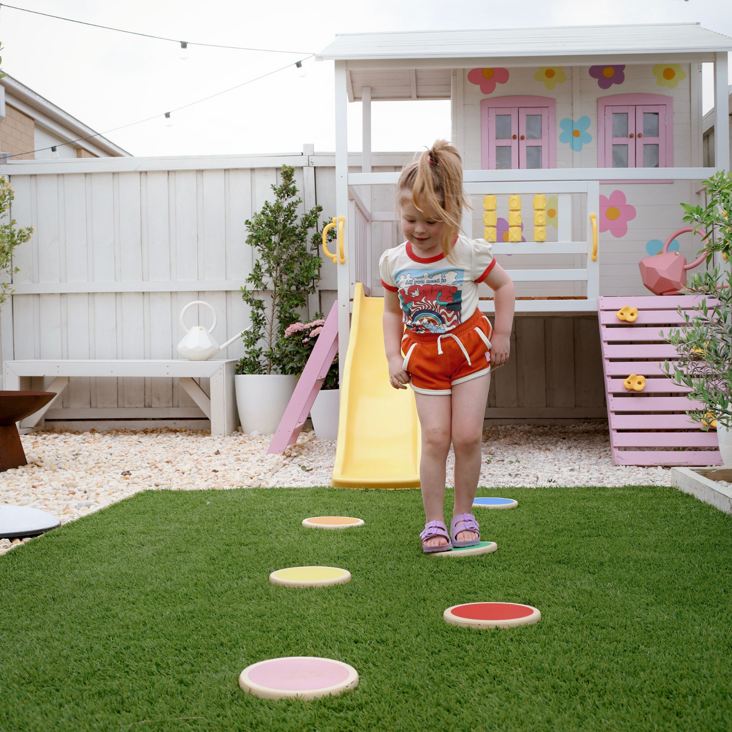 Stepping stones are compact and easy to take outside for a play session